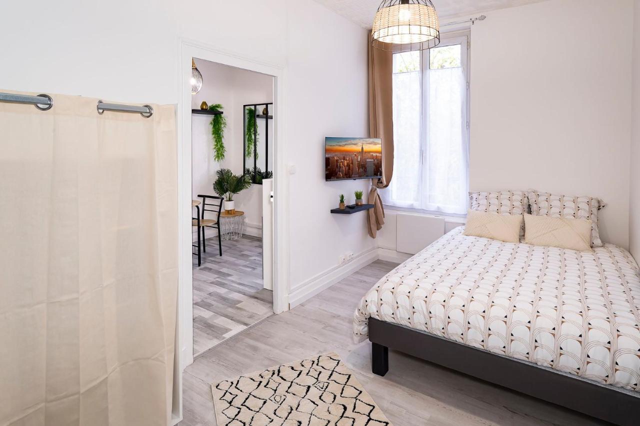 Ld-Location Hotel Montluçon Buitenkant foto