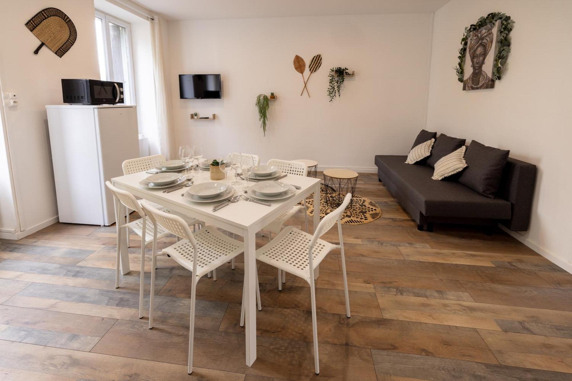 Ld-Location Hotel Montluçon Buitenkant foto