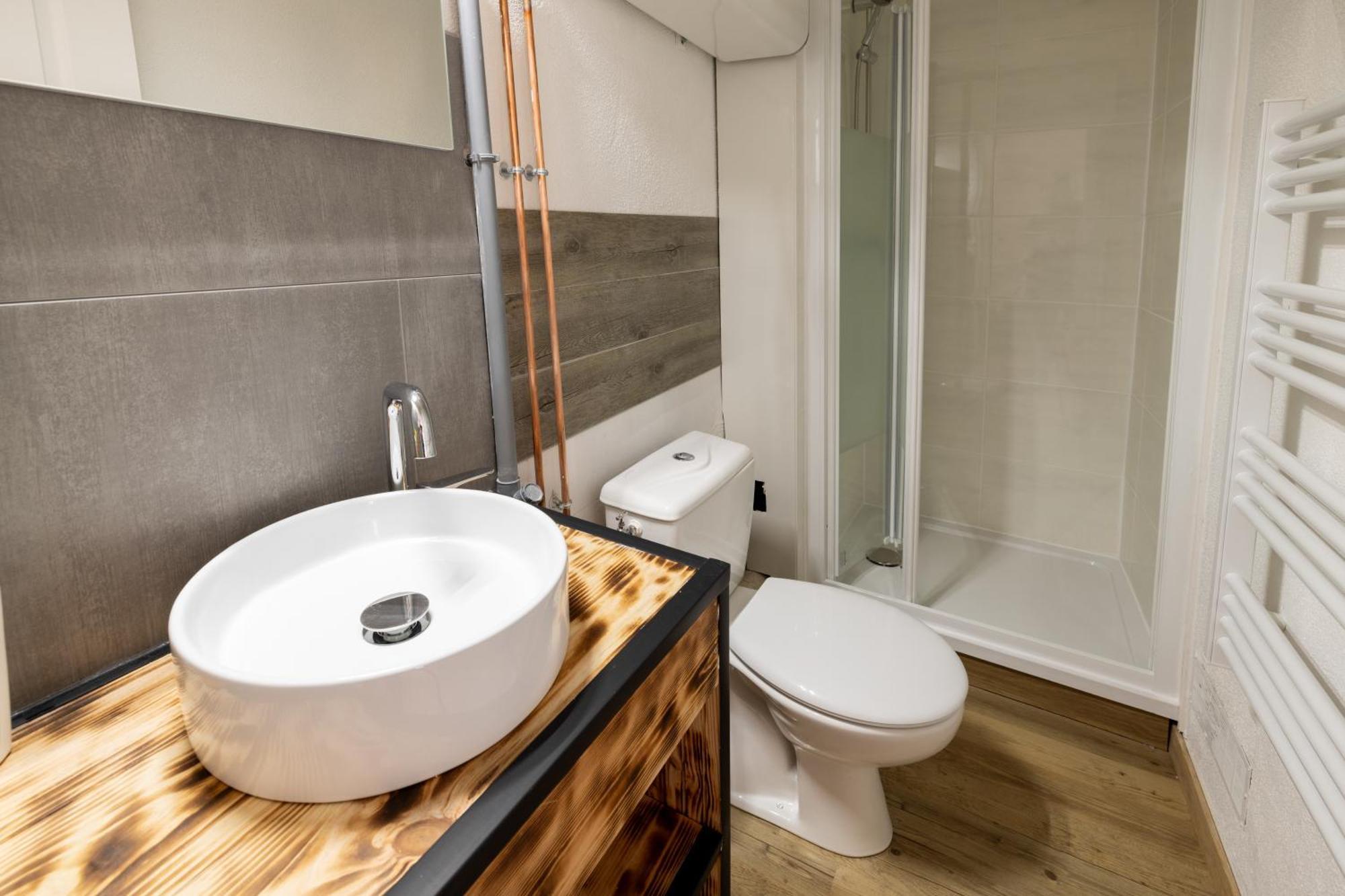 Ld-Location Hotel Montluçon Buitenkant foto
